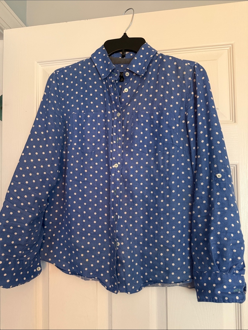 100 % Linen Talbots Blue Polka Dot Button-Down Shirt with White Dots